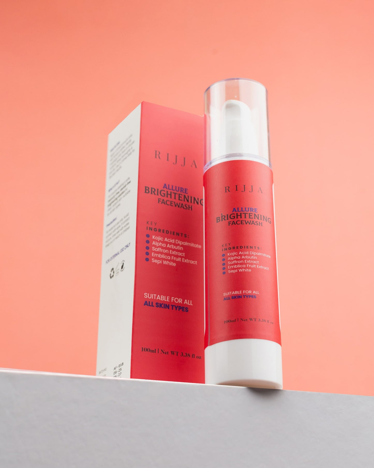 Allure Brightening Facewash